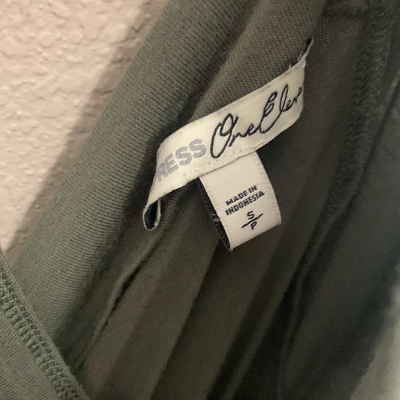 Women’s Express top - Picture 2 of 7